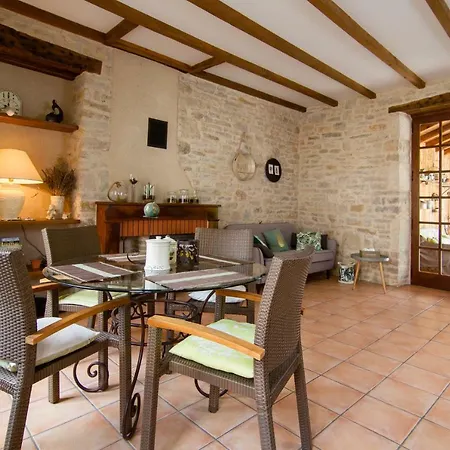 Belle Maison De Maitre - Piscine Et Jardin Prives - Au Coeur Du Village Medieval De - 4 Personnes - Garage * Caylus